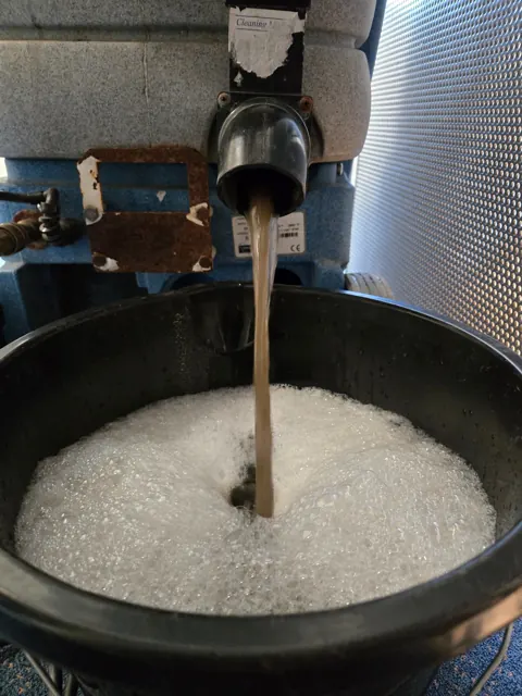Carpet extraction equipment detail