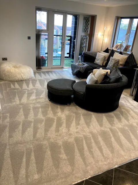 Carpet finish in a shared lounge
